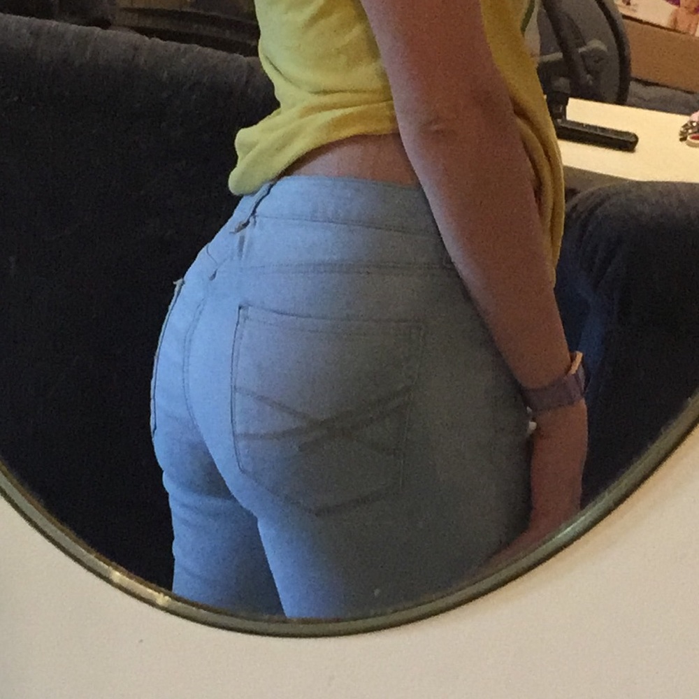 ❤️High Waisted Light Blue Jeggings